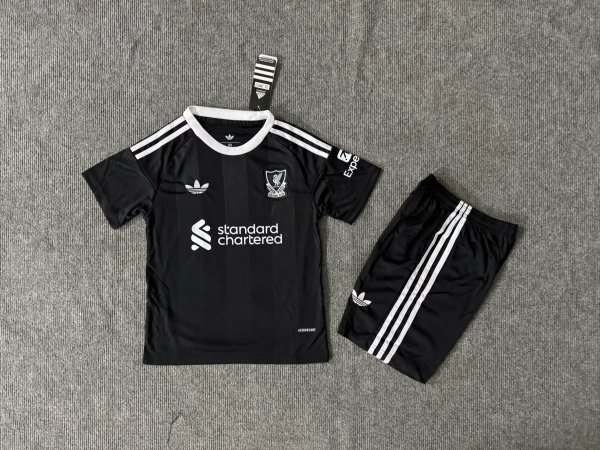 25/26  Liverpool Goalkeeper Black Kids Kits 1:1 Quality Soccer Jersey
