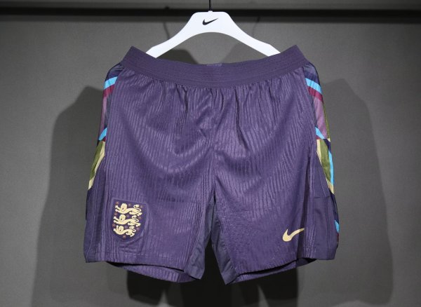 24/25 England Away Player 1:1 Quality Shorts