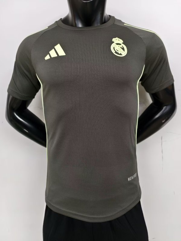 25/26  Real Madrid Training clothes Player 1:1 Quality Soccer Jersey