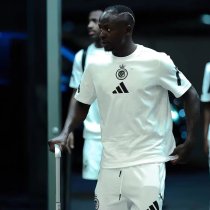 25/26 Al-Nassr FC T-shirt  Fans  1:1 Quality Soccer Jersey