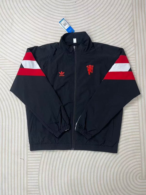 25/26  Manchester United  Retro Windbreaker
