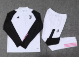 23/24 Juventus Training 1:1 Quality Training Jersey
