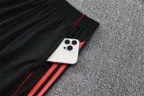 25/26 Manchester United Red  Black 1:1 Quality Training Jersey（A-Set）