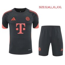 25/26 Bayern Munich Black 1:1 Quality Training Jersey（A-Set）