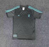 25/26 Liverpool Retro Casual Edition  Fans 1:1 Quality Soccer Jersey