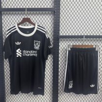 25/26 Liverpool Goalkeeper With Pants Sets Fans 1:1 Quality Soccer Jersey
