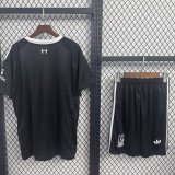 25/26 Liverpool Goalkeeper With Pants Sets Fans 1:1 Quality Soccer Jersey