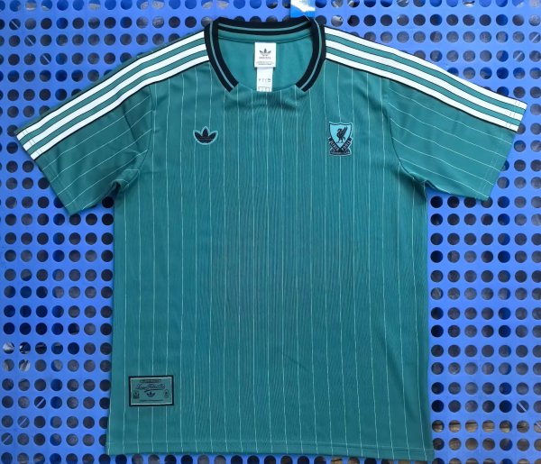 25/26 Liverpool  T-shirt  Green  Retro Fans  1:1 Quality Soccer Jersey