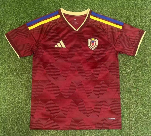 25/26 Venezuela Home Fans 1:1 Quality Soccer Jersey