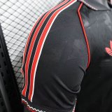 25/26 Manchester United  Retro Black  Player 1:1 Quality Soccer Jersey