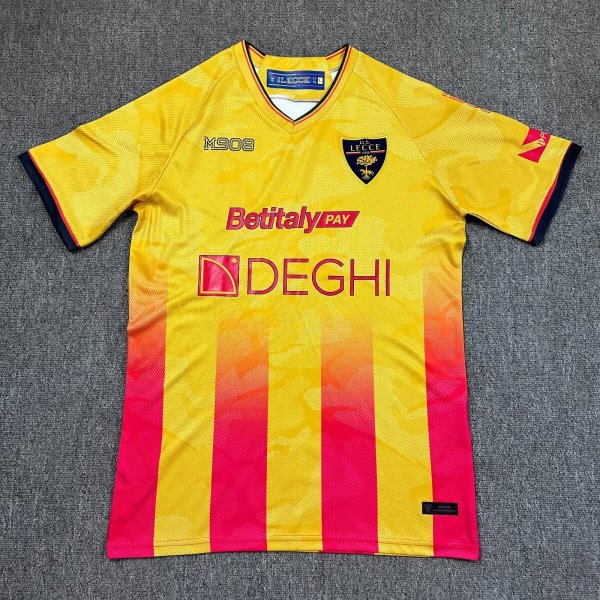 25/26 Lecce Home Fans 1:1 Quality Soccer Jersey