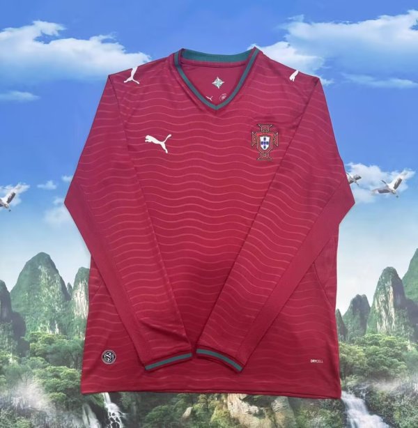 26/27 (2026) Portugal Home Long Sleeves Fans 1:1 Quality Soccer Jersey