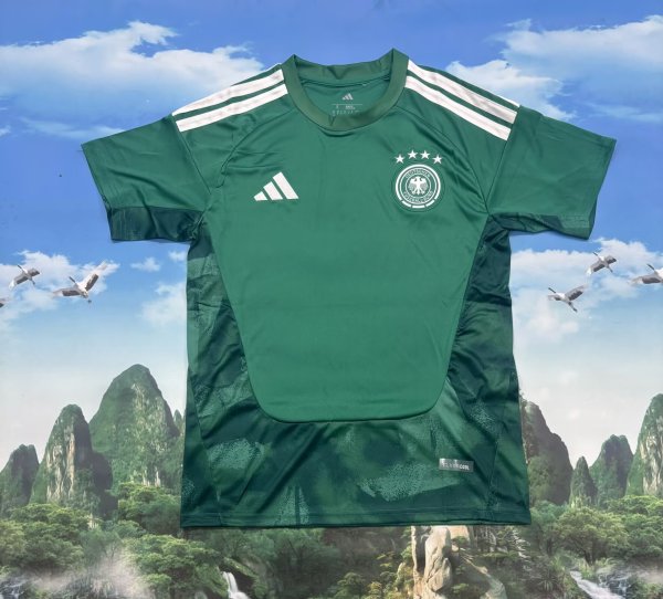 26/27（2026） Germany Goalkeeper  Fans1:1 Quality Soccer Jersey