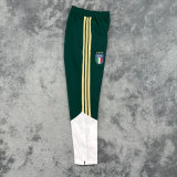 26/27 (2026) Italy Windbreaker Sets With pants  White 1:1 Quality Soccer Jersey