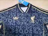 25/26  Liverpool Retro Black Special Edition Kids Kits 1:1 Quality Soccer Jersey