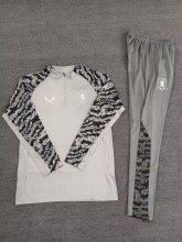 25/26 Middlesbrough Training 1:1 Quality Training Jersey