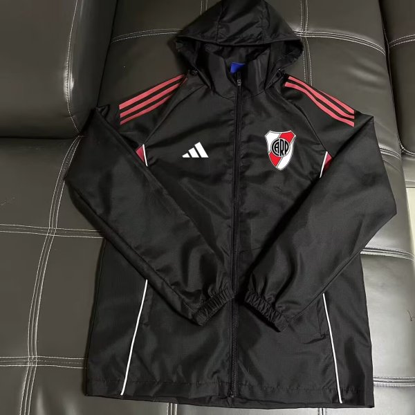 26/27 (2026)  River Plate Black Windbreaker