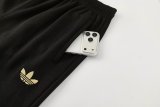 26/27 (2026) Manchester United Black Hooded Long Sleeved 1:1 Training suit