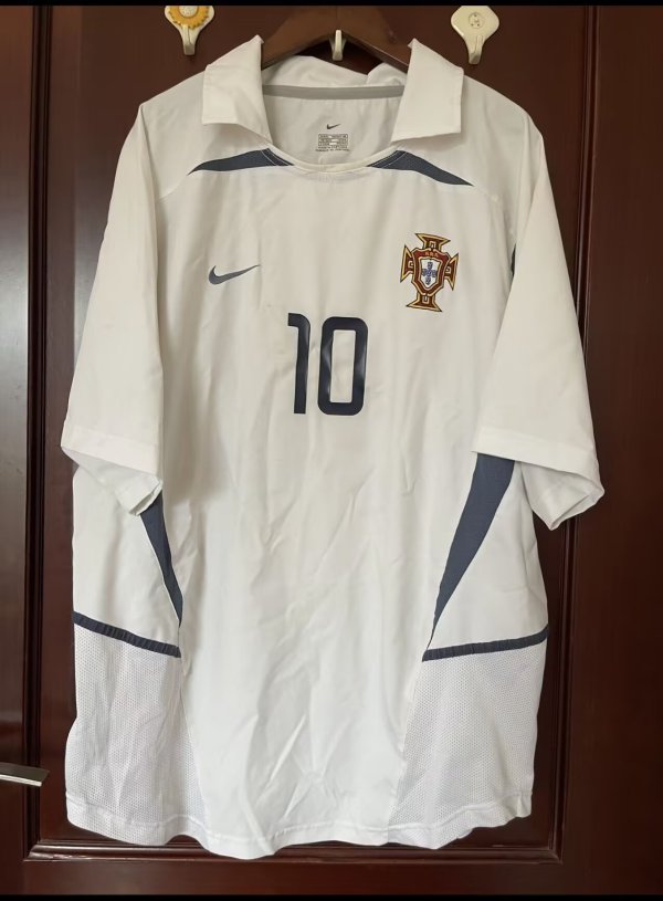 2002 Portugal Away Fans Retro 1:1 Quality Soccer Jersey