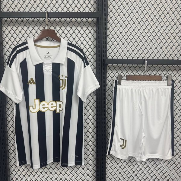 26/27 (2026) Juventus  Home With Pants Sets Fans 1:1 Quality Soccer Jersey