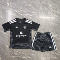 26/27 (2026) Manchester United Goalkeeper Kids Kits 1:1 Quality Soccer Jersey