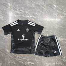 26/27 (2026) Manchester United Goalkeeper Kids Kits 1:1 Quality Soccer Jersey