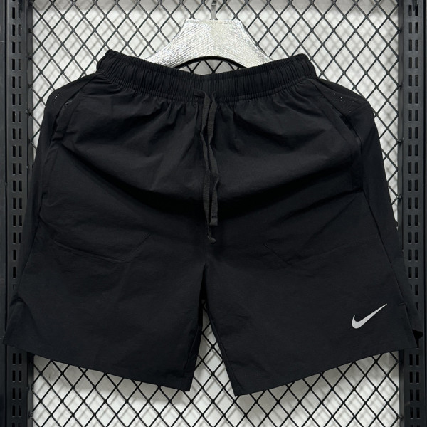D910 NK Black Casual Short Pants