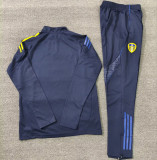 2025-26 Leeds United Black Half Pull Tracksuit (Pants Have Pocket)(半拉链)