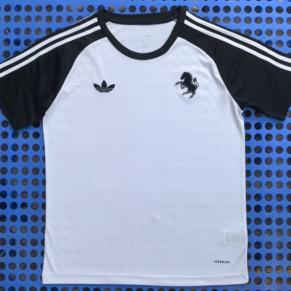2025-26 JUV White Training shirts (黑袖)