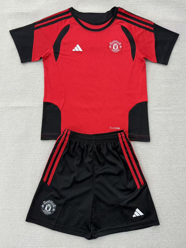 2026-27 Man Utd Red Kids Training