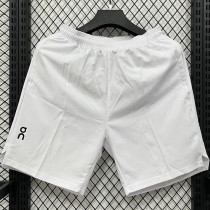 D629 ON White Casual Short Pants