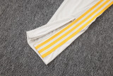 2026-27 Bayern Khaki Half Pull Tracksuit #B26077(半拉链)