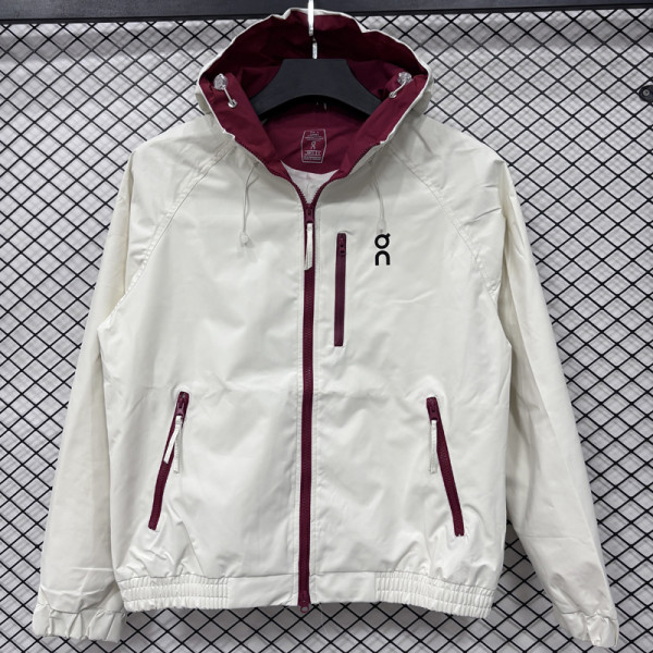 2026 ON Khaki Outdoor Jackets #Y506冲锋衣