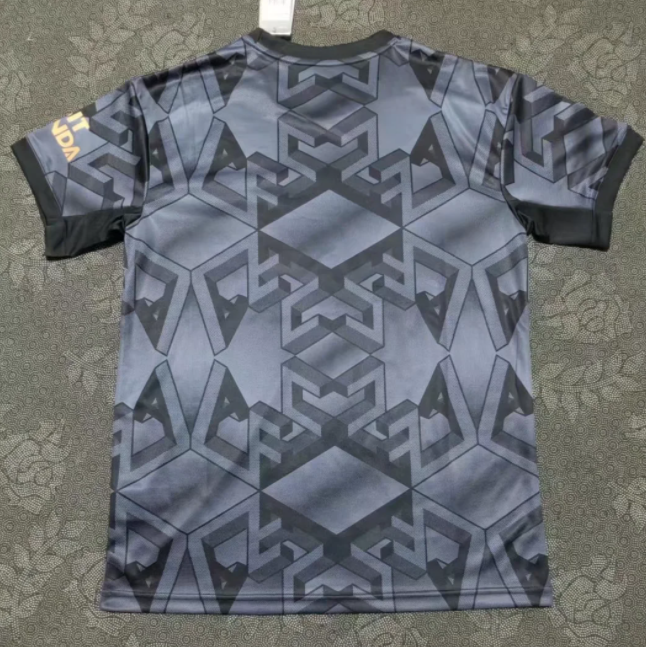 Arsenal 2022/2023 retro away shirt