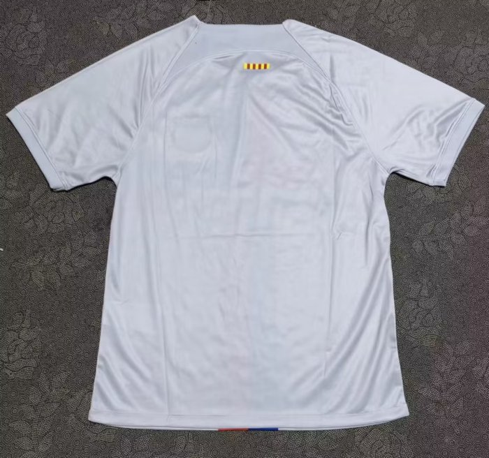 Bayern 2022/2023 away shirt