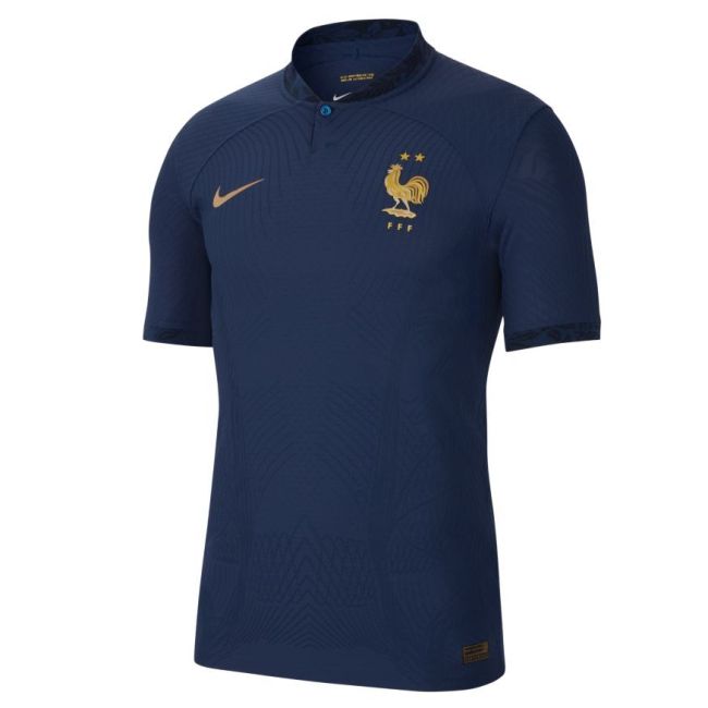France 2022/2023 home shirt Mbappe