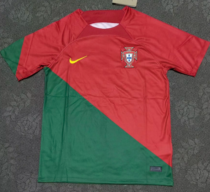 Portugal 2022/2023 home shirt Ronaldo