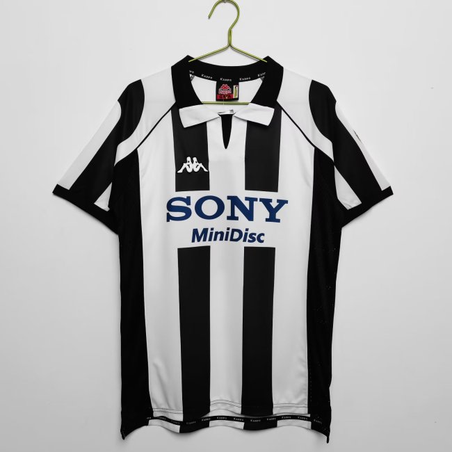 Javentus 1997/1998 home retro shirt DEL PIERO