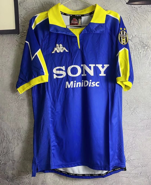 Javentus 1997/1998 third shirt DEL PIERO