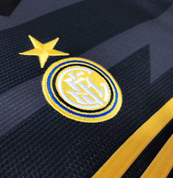 Inter Milan 1997/1998 third retro shirt