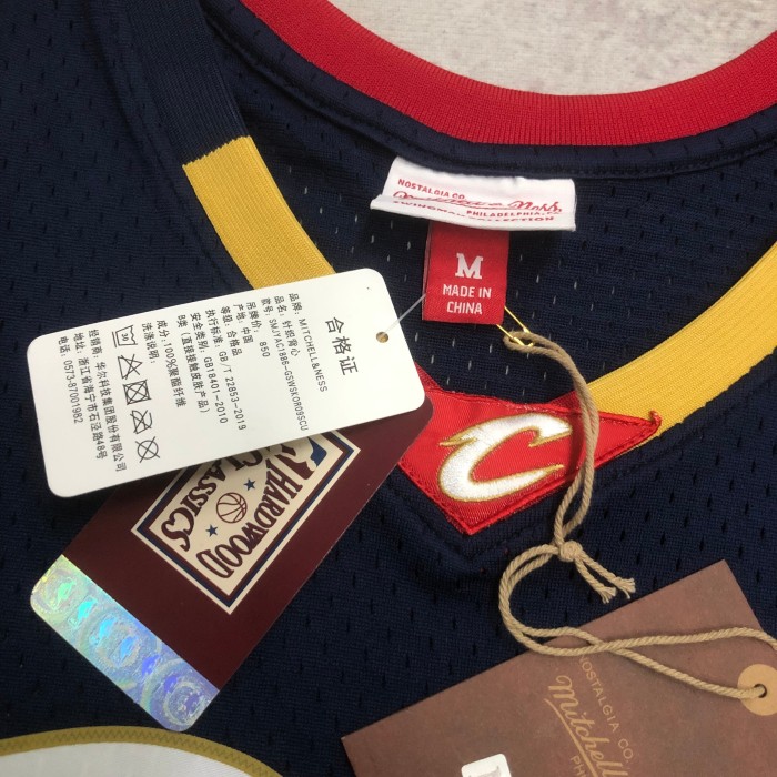 Cleveland Cavaliers NBA shirt 2008/2009 season Navy blue James 23