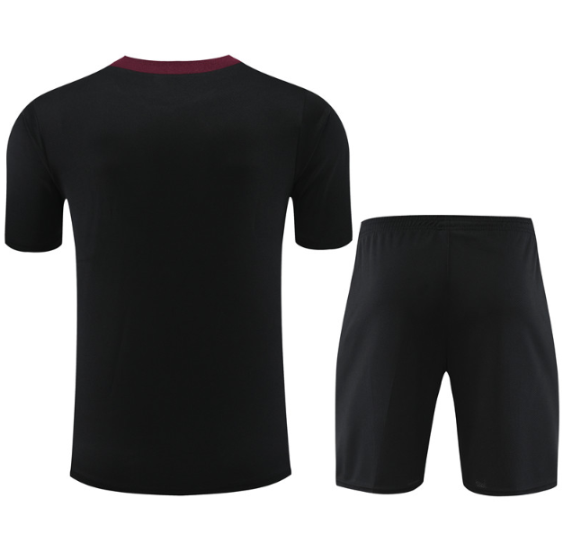Paris Saint-Germain PSG 2024/2025 short sleeve and shorts tracksuit black NK