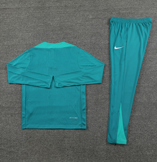 Portugal 2024/2025 1/4 zipper tracksuit light green