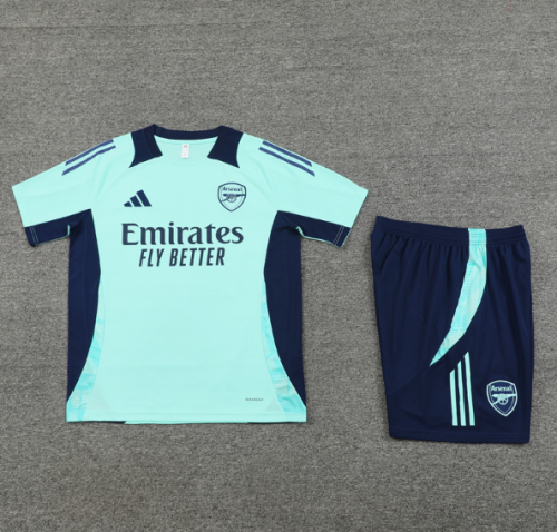 Arsenal 2024/2025 short sleeve and shorts tracksuit light green