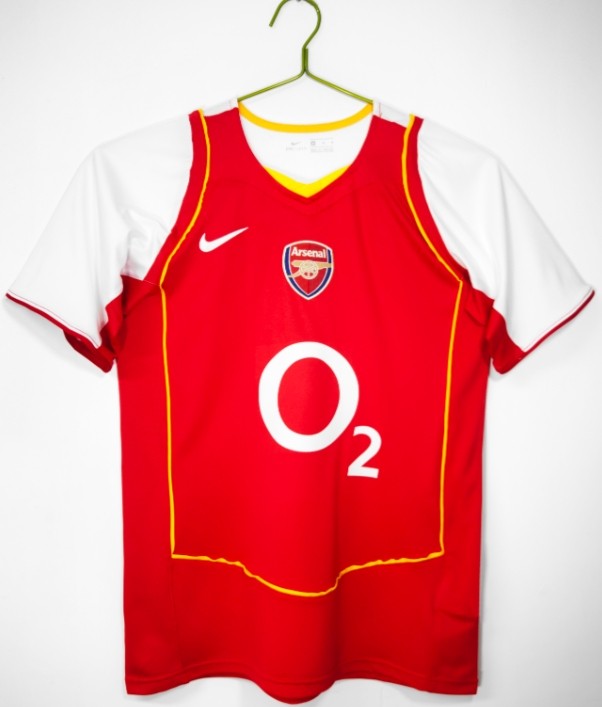 Arsenal 2004/2005 home retro shirt