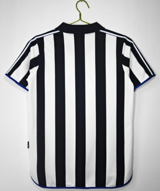 Newcastle United 1999/2000 retro home shirt