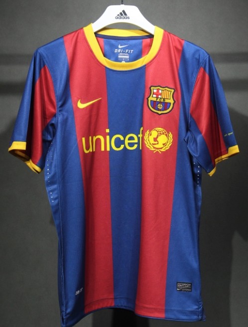 Barcelona 2010/2011 home retro shirt Player version Messi