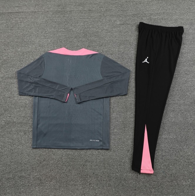 Paris Saint-Germain PSG 2024/2025 1/4 zipper NK tracksuit grey