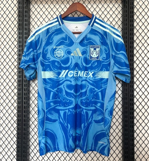 Tigres UANL 2025/2026 away shirt