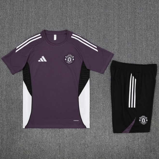 Manchester United 2025/2026 short sleeve and shorts tracksuit dark purple
